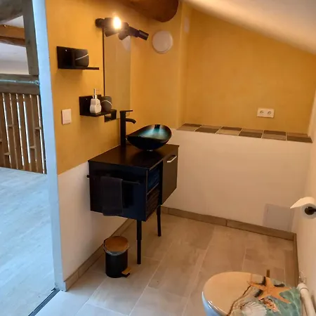 Ferienhaus Maison Neuve Parc Naturel Livradois Forez Animal Accepte *